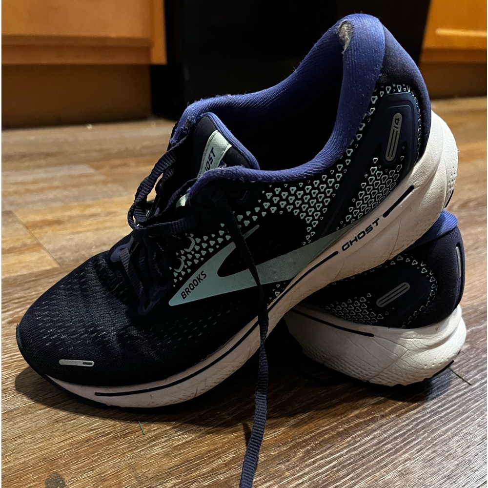Brooks ghost running shoes.